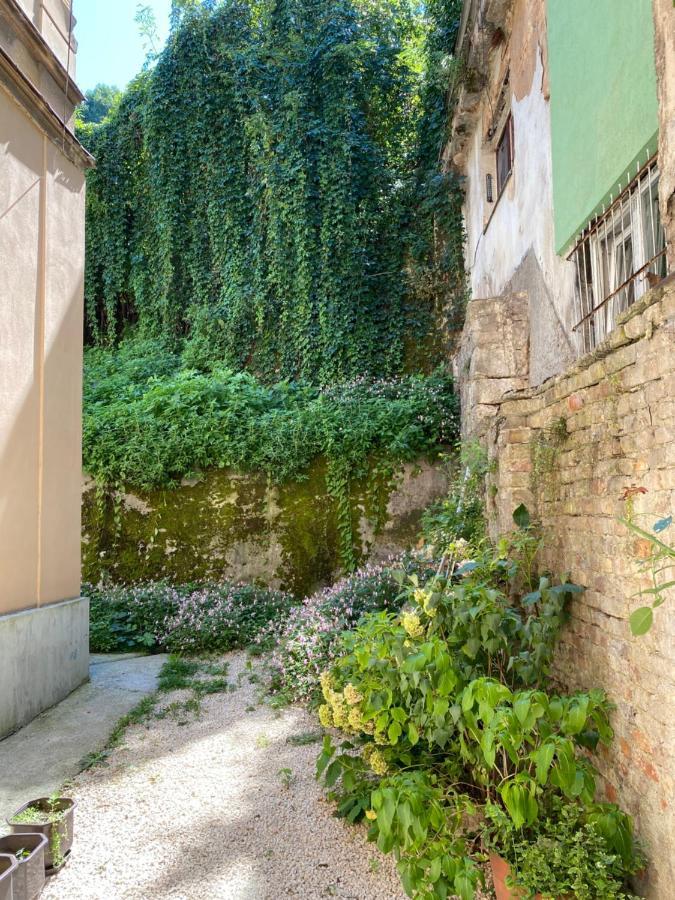 West Studio Apartment Сараево Экстерьер фото